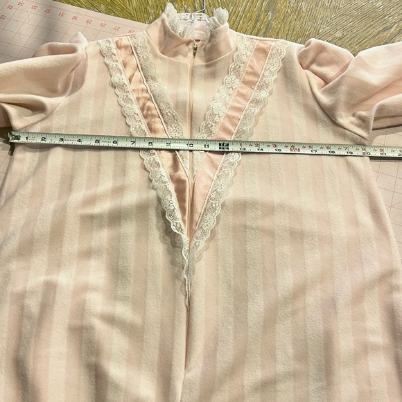 VINTAGE princess satin and lace zip up robe maxi nightgown pastel striped 80s‎ - Picture 14 of 15